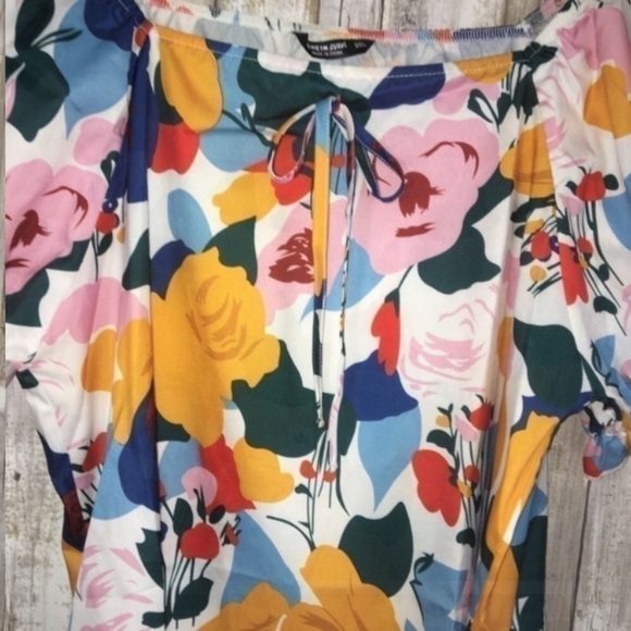 Shein Floral Plus Blouse - Picture 2 of 5